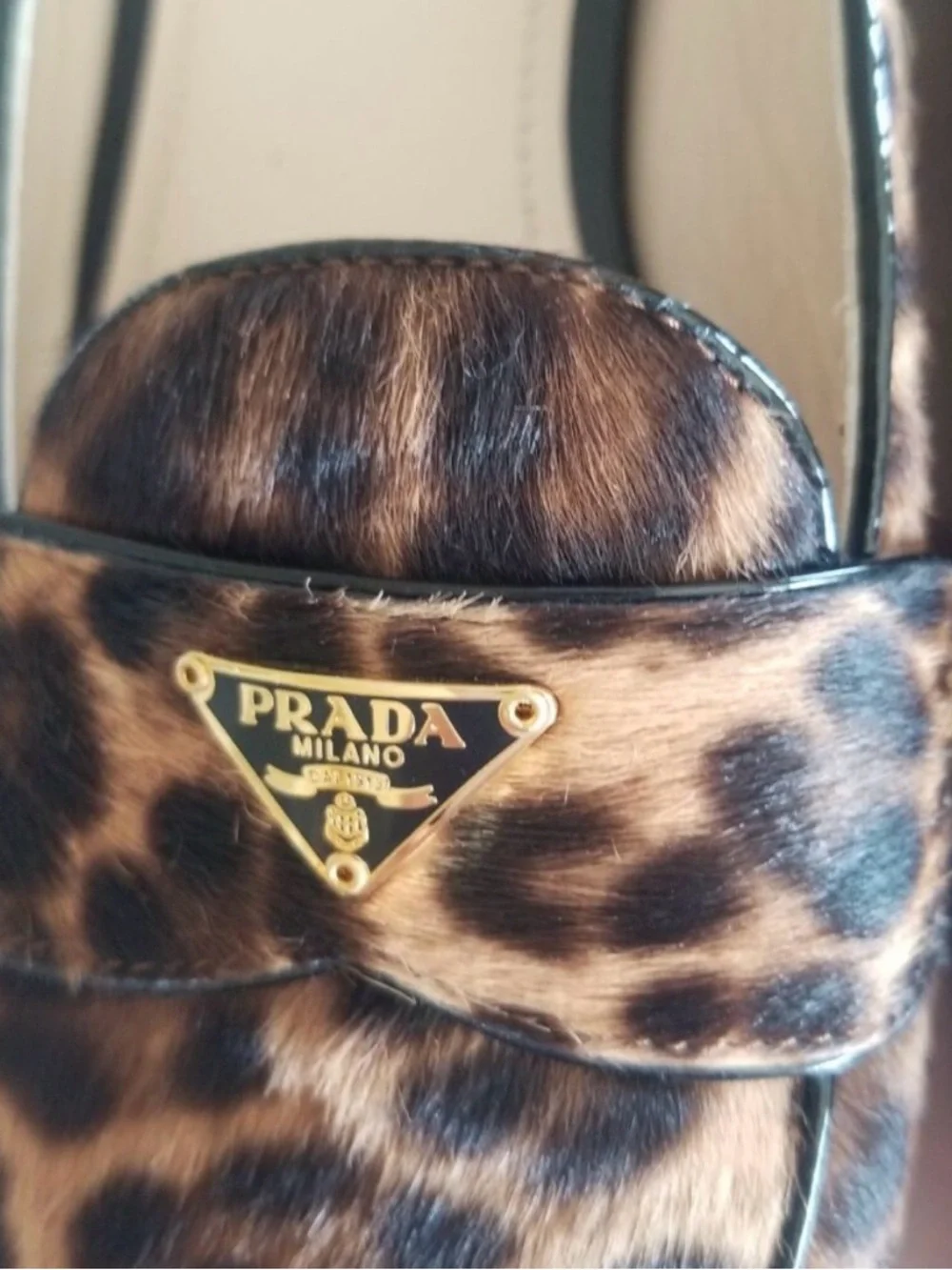 Prada Leopard Print Loafers Shoes with Gold Logo - Picture 2 of 5
